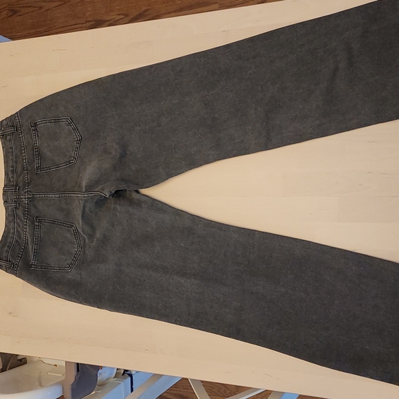 NWT Cellabie Straight Leg Jeans Size M Distressed Grey - Picture 10 of 14